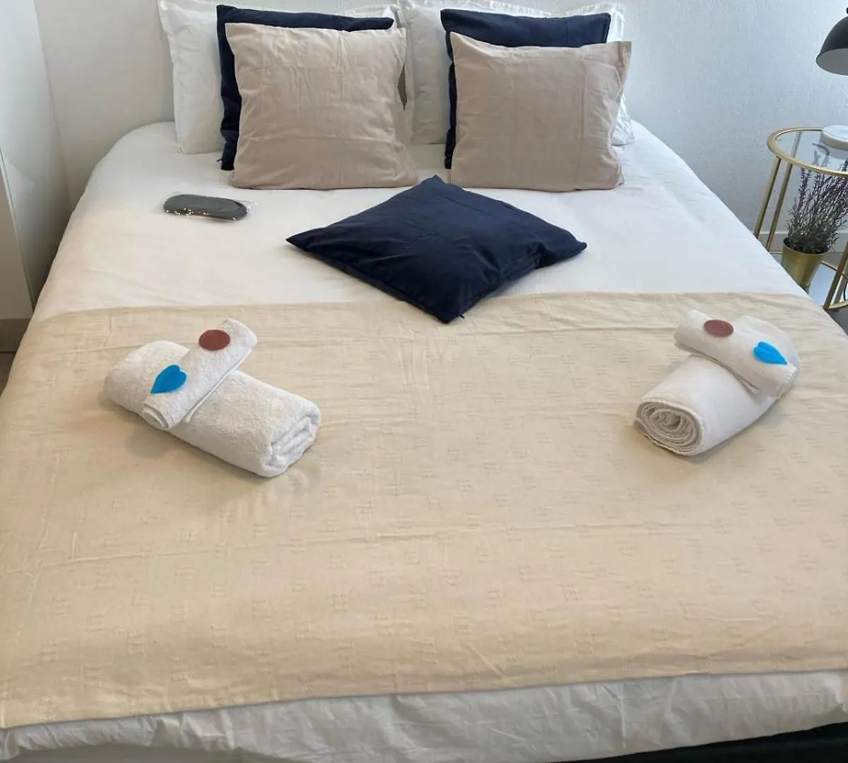 Cannes: Superbe Studio X3 Personnes, Top Position! 0*, Cannes France